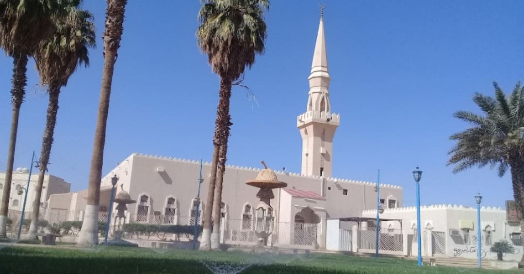 أحد المساجد المعروفة في طبرجل