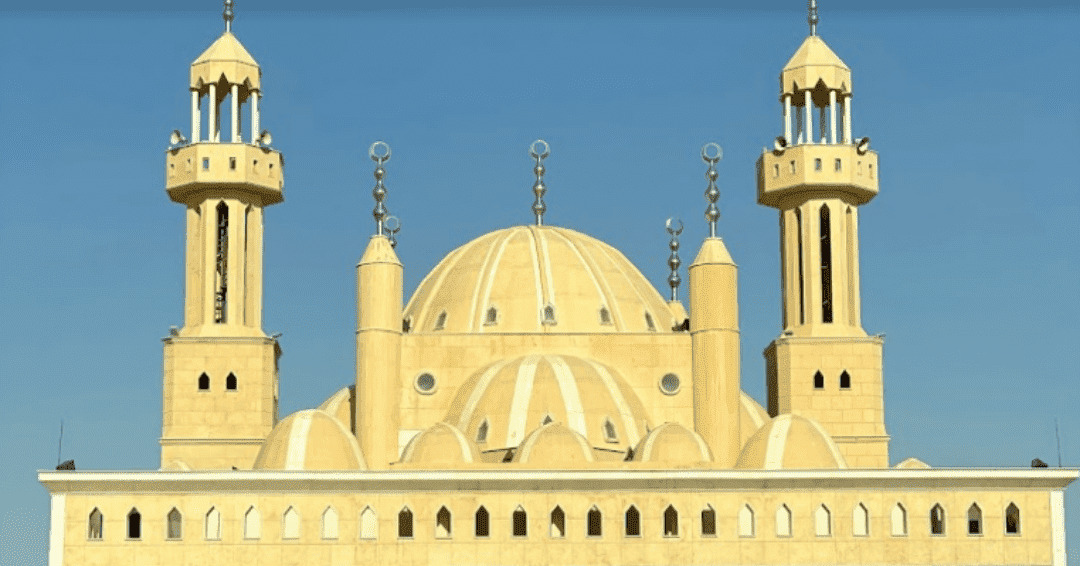 أحد المساجد المعروفة في الرين